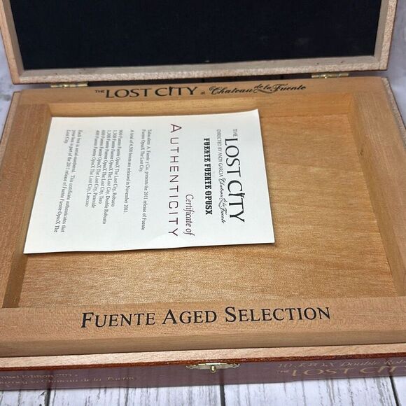 THE LOST CITY Cigar Box Empty Wooden Limited Edition 2011 Double Robusto Fuente - Picture 10 of 10